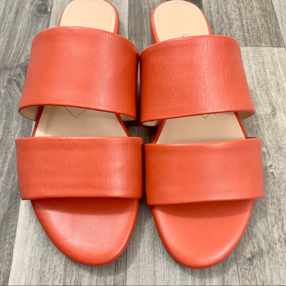 NWOT Charles Davids coral leather sandal.  Size 6M - Picture 4 of 8